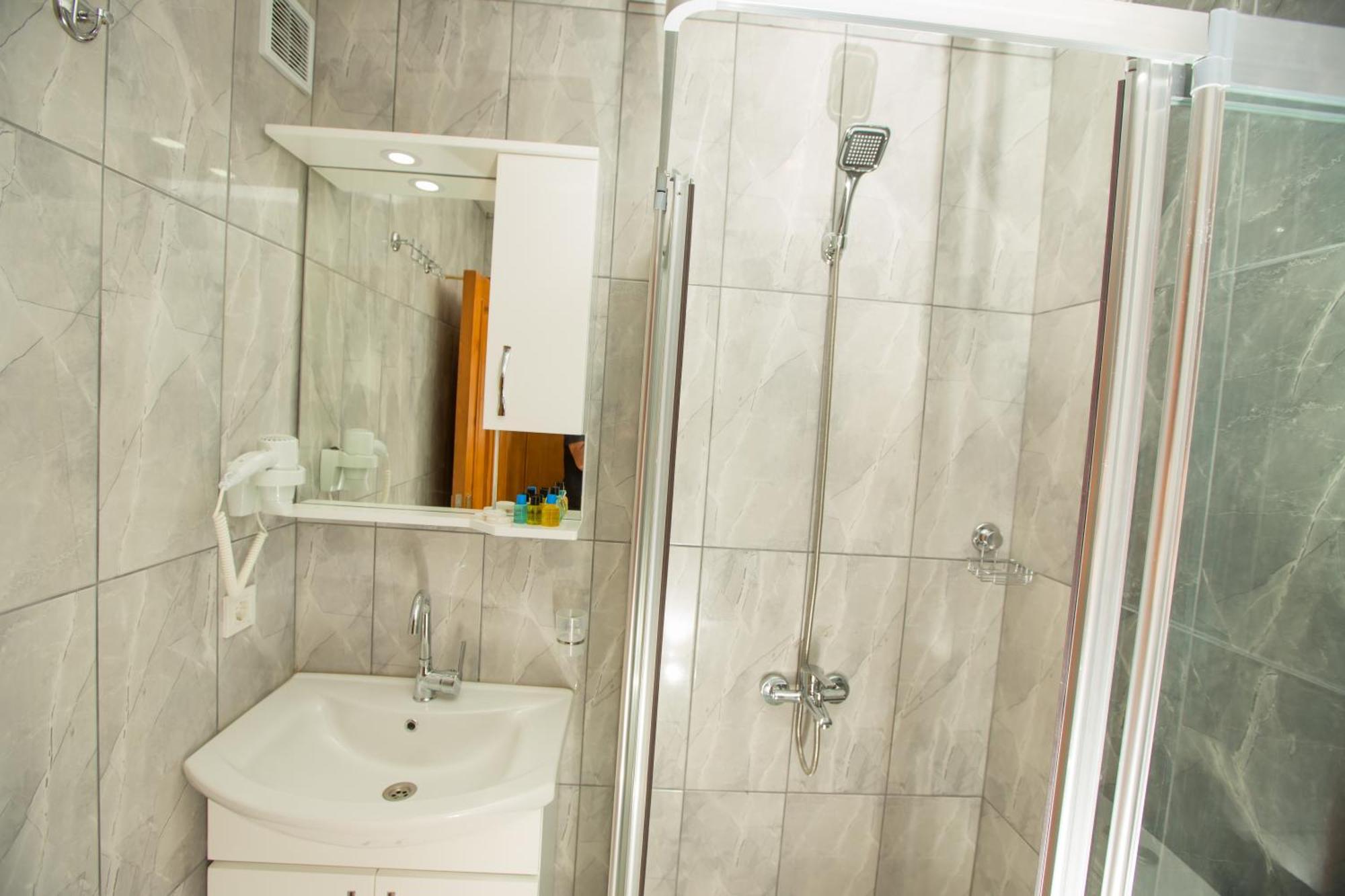 The Peraport Hotel Istanbul Bagian luar foto