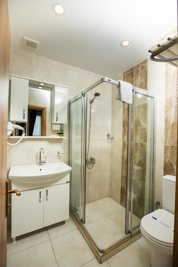 The Peraport Hotel Istanbul Bagian luar foto